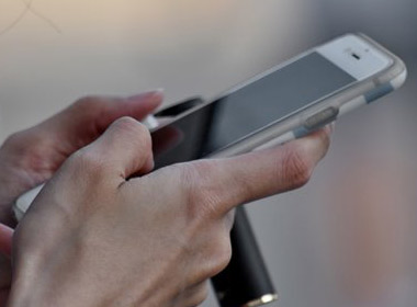 报告：青少年手机上平均装载App达66款